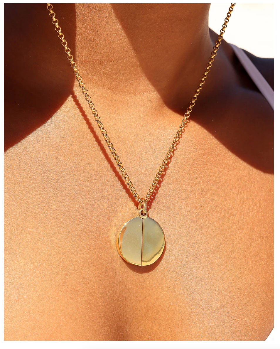 Circle Hidden Message Necklace - 18K Gold PVD Stainless Steel