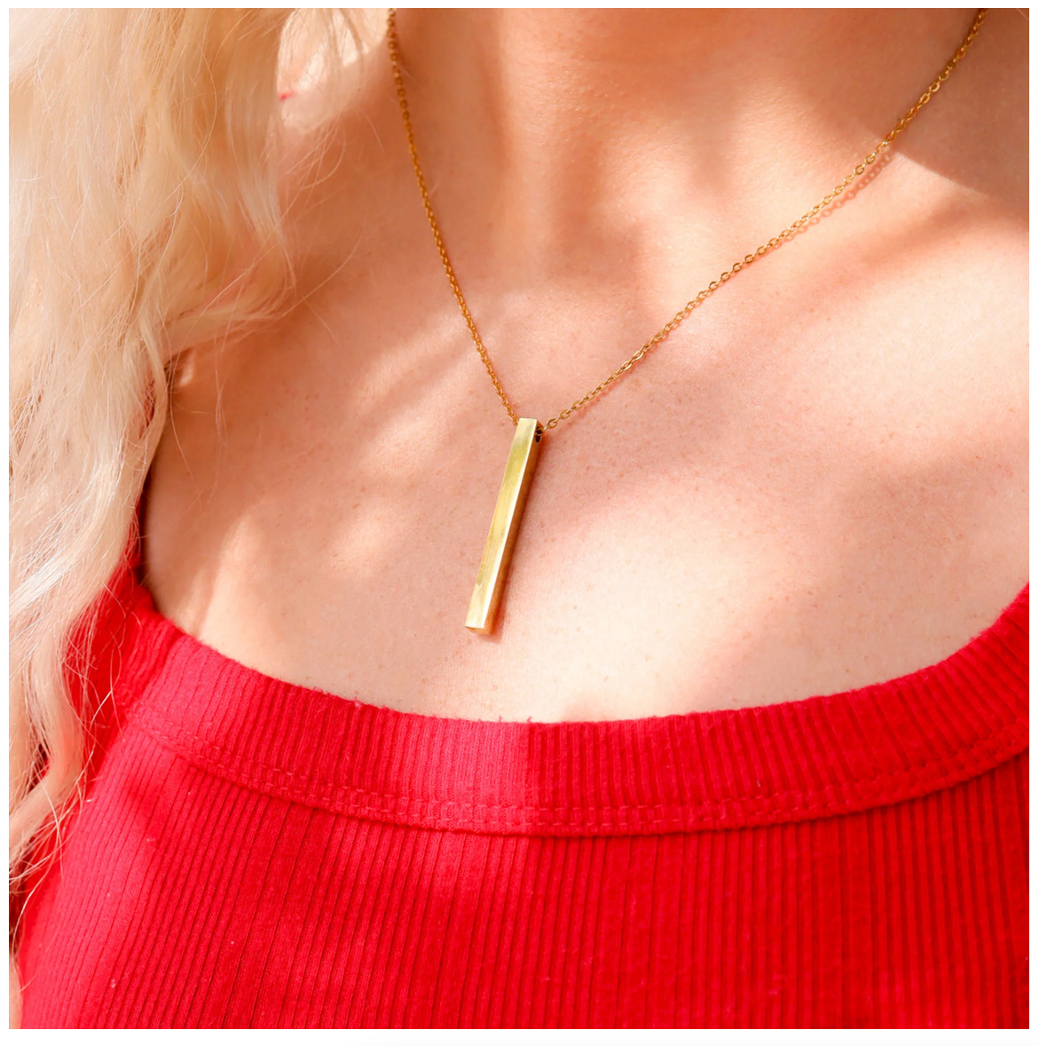 Square 4 Sides Vertical Bar Necklace - 18K Gold PVD Stainless Steel